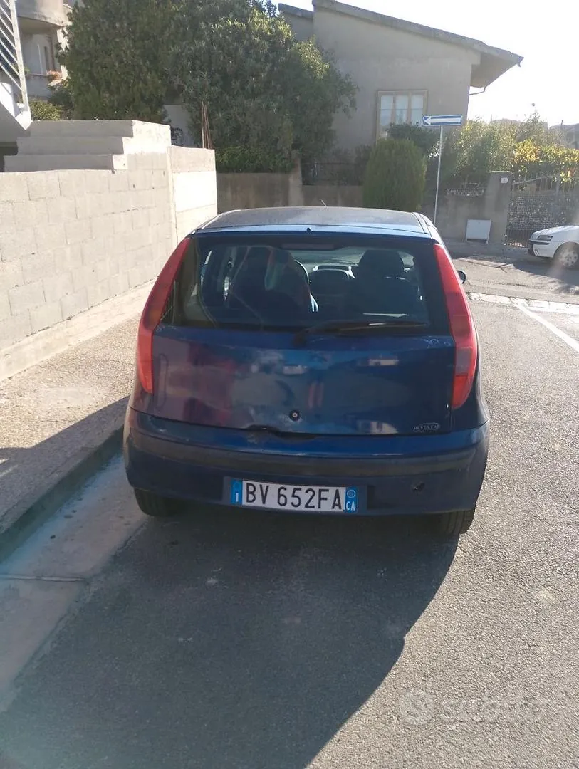 Fiat Punto 2002 photo 2