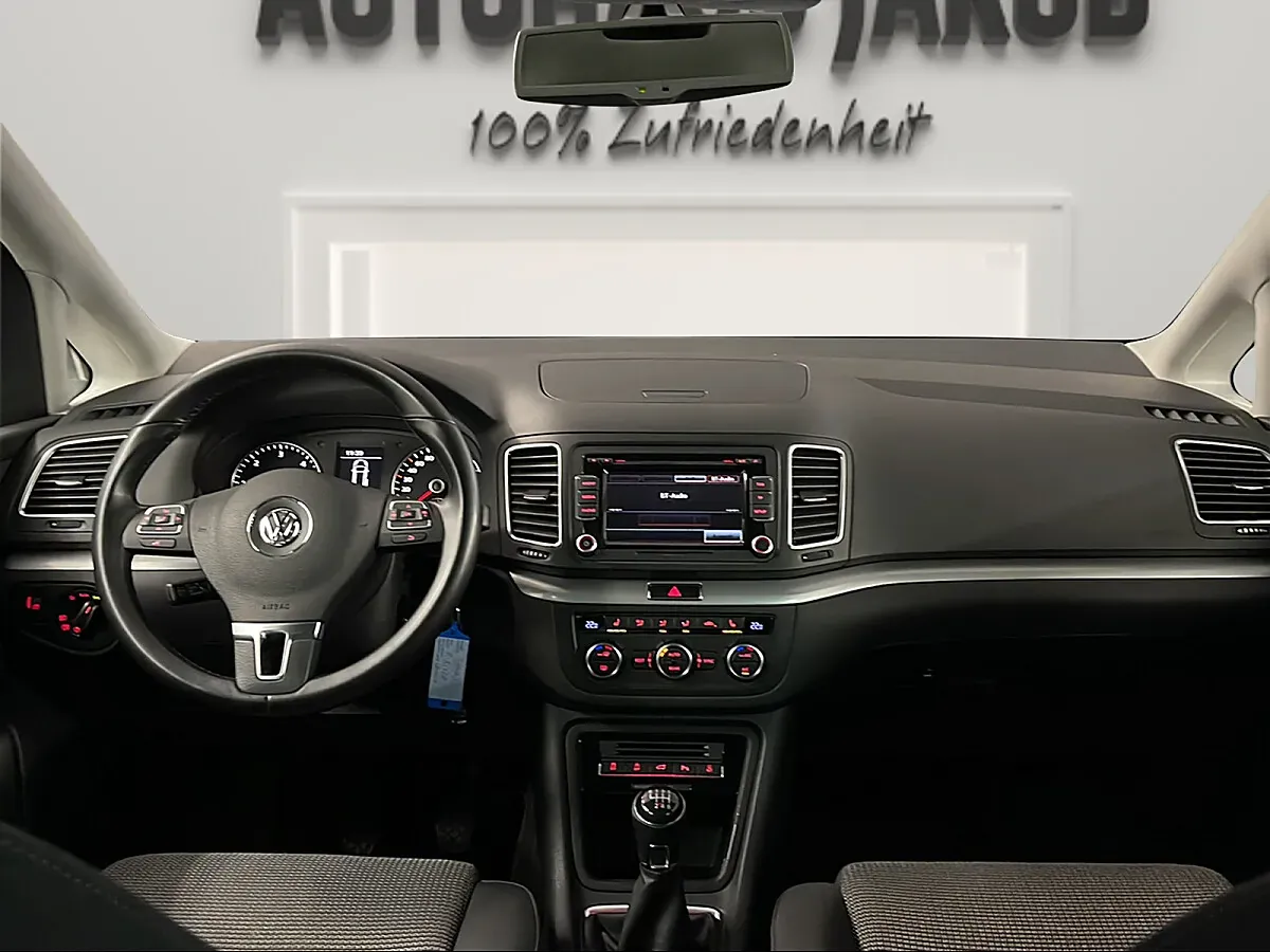 Volkswagen Sharan 2015 photo 3