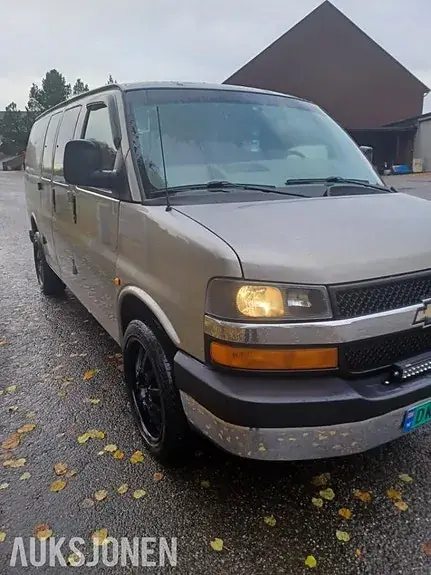 Chevrolet Express 2004 photo 2