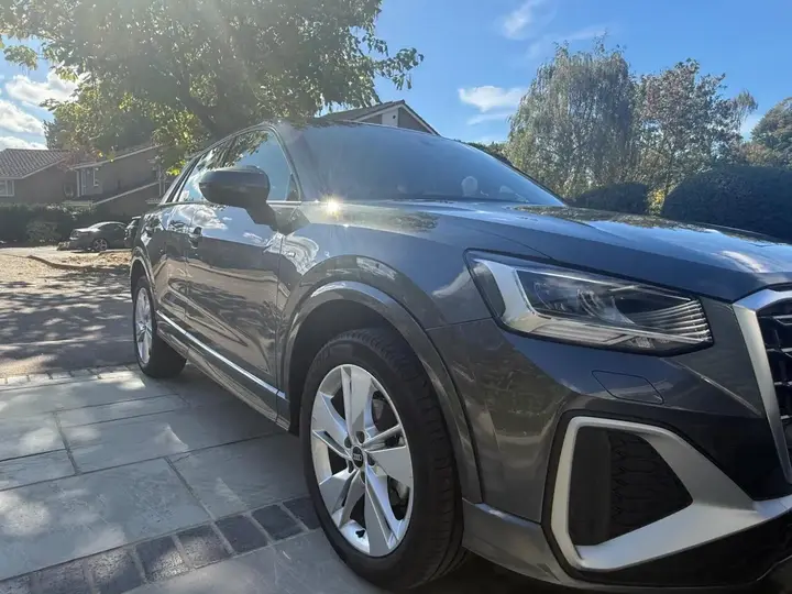 Audi Q2 2022 photo 2