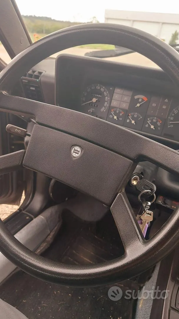 Lancia Prisma 1988 photo 4