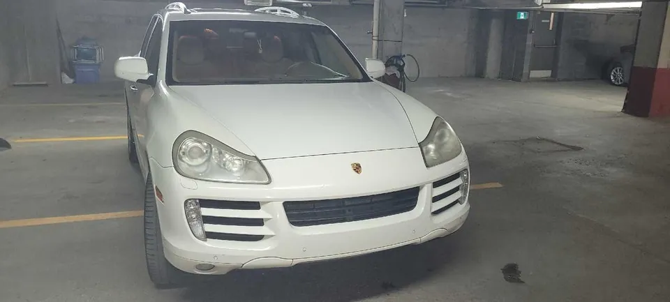 Porsche Cayenne 2008 photo 2