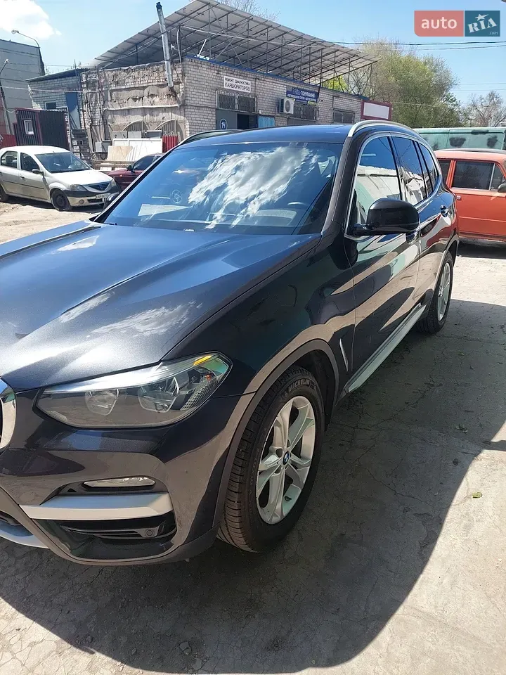 BMW X3 2019 photo 2