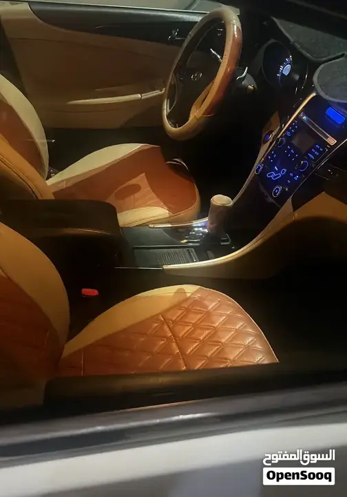 Hyundai Sonata 2011 photo 2