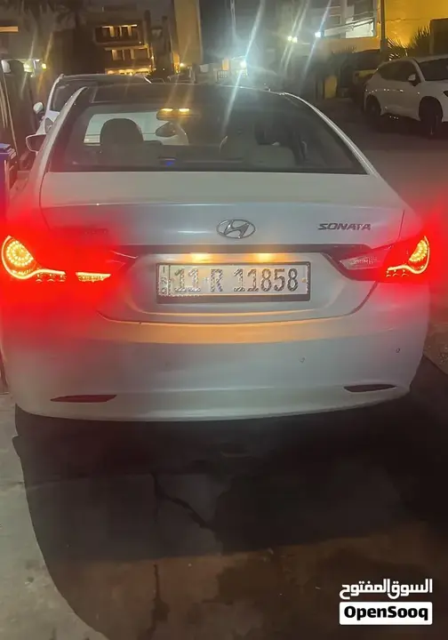 Hyundai Sonata 2011 photo 4