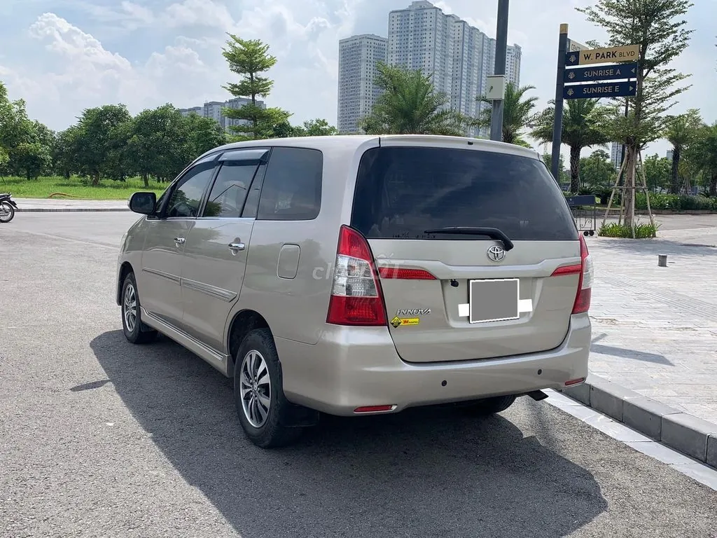 Toyota Innova 2015 photo 3