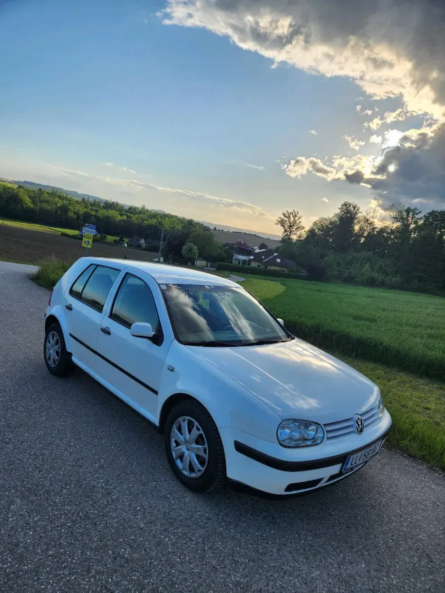 Volkswagen Golf 2000 photo 2