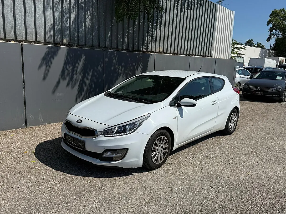 Kia Proceed