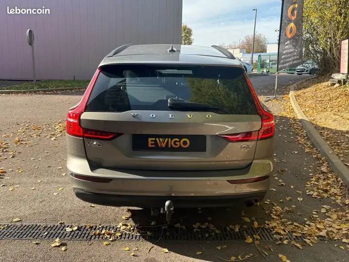 Volvo V60 2019 photo 4