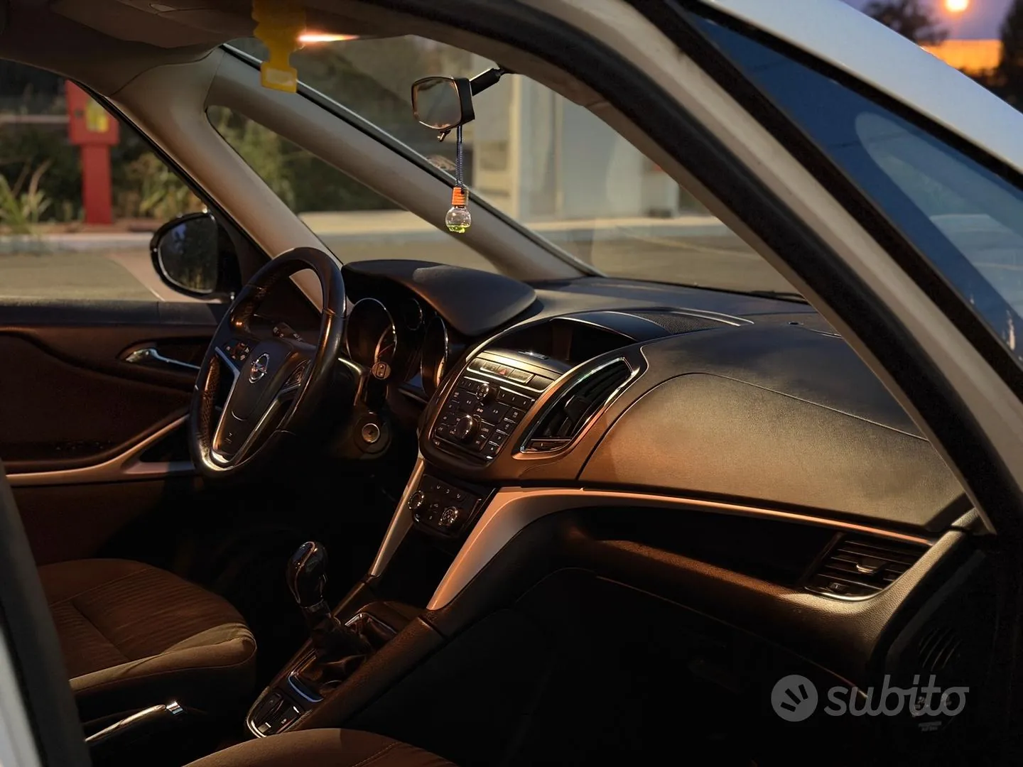 Opel Zafira 2012 photo 5