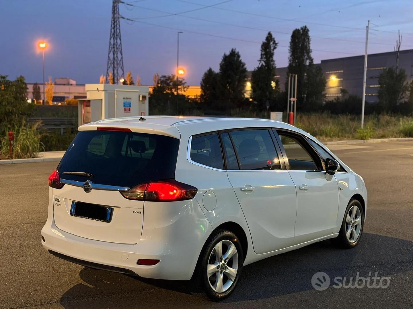Opel Zafira 2012 photo 4