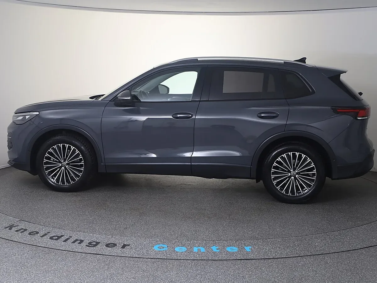 Volkswagen Tiguan 2024 photo 2