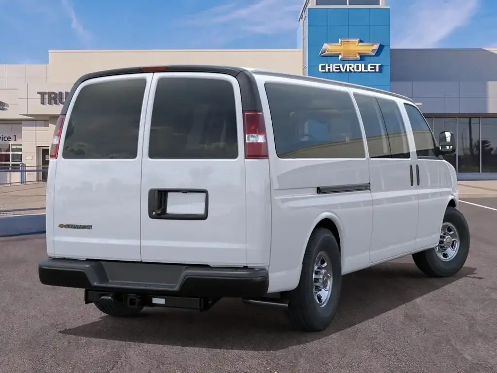 Chevrolet Express 2500 2025 photo 4