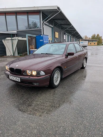 BMW 523I 1998 photo 2