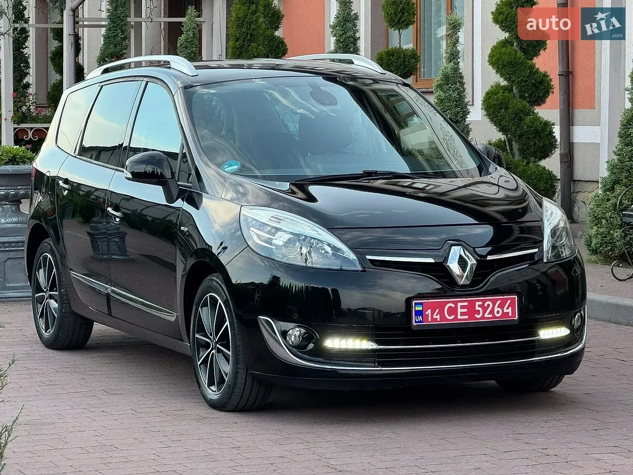 Renault Grand Scenic 2013 photo 4