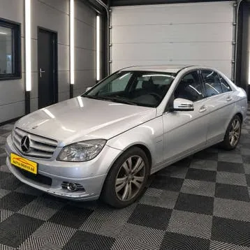 Mercedes-Benz C-Class 2009 photo 2