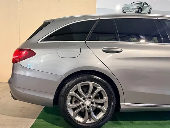 Mercedes-Benz C220 D 2015 photo 4