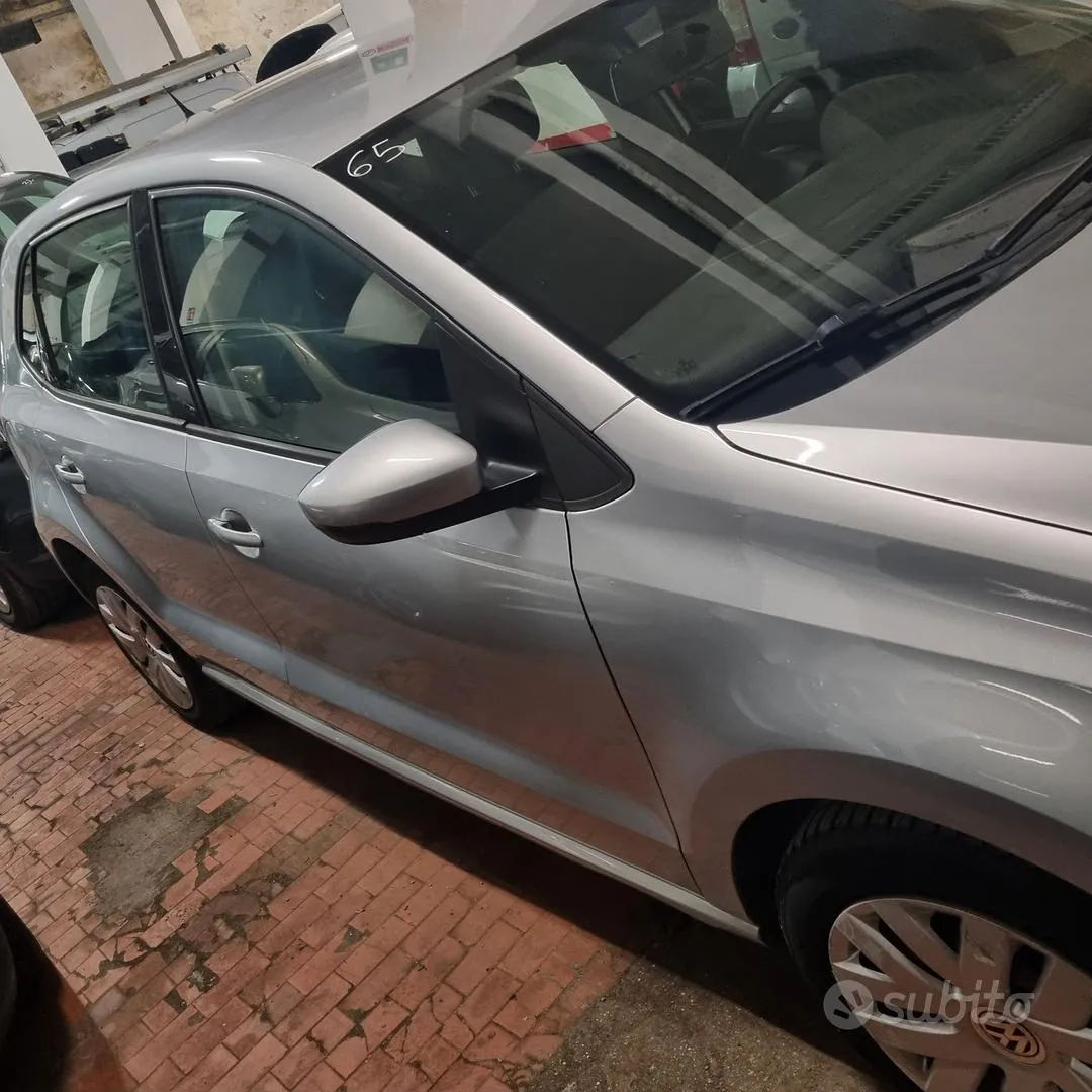 Volkswagen Polo 2009 photo 3
