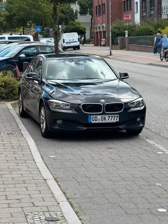 BMW F30