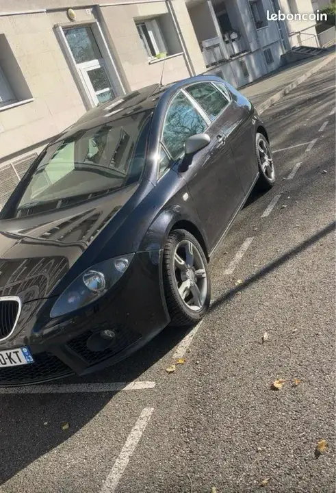 Seat Leon 2007 photo 2