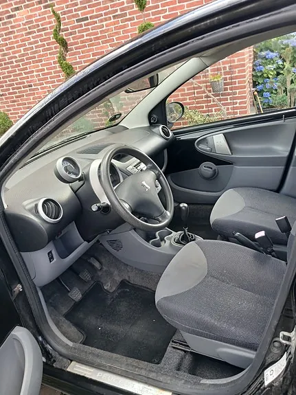 Peugeot 107 2007 photo 5