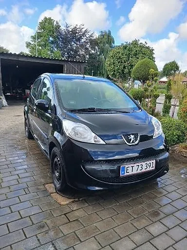 Peugeot 107 2007 photo 2