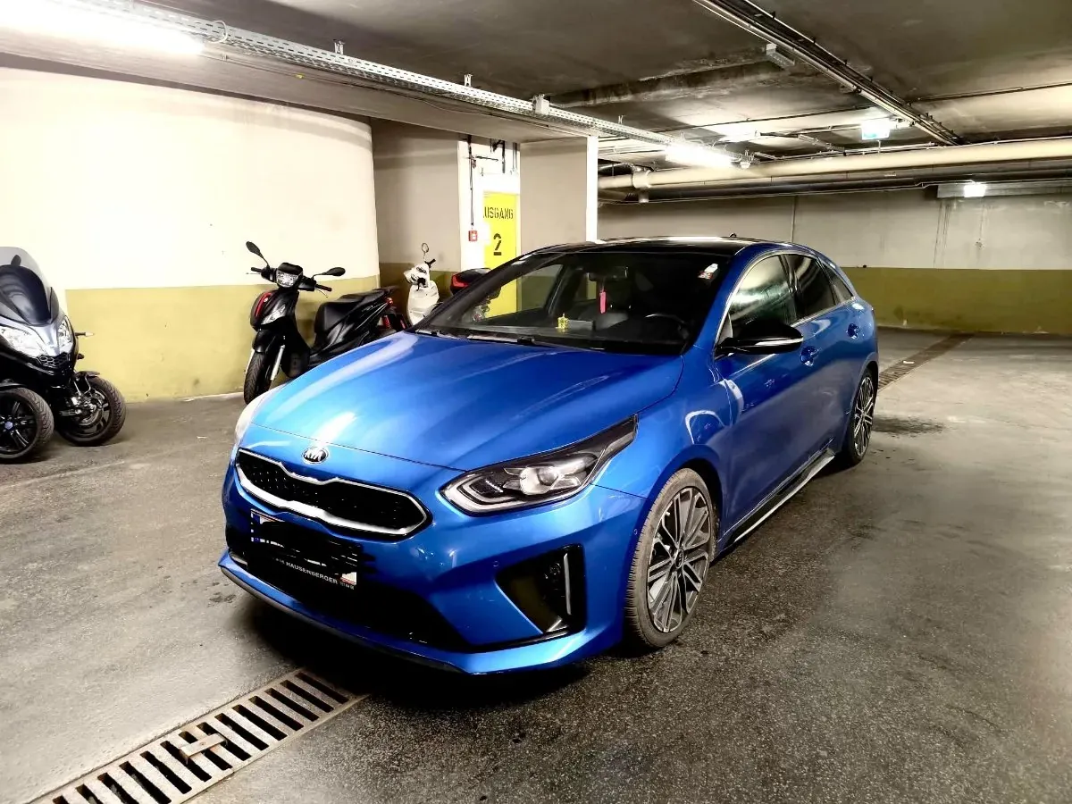 Kia Proceed