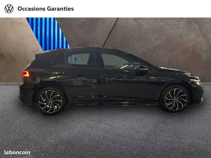 Volkswagen Golf 2024 photo 5