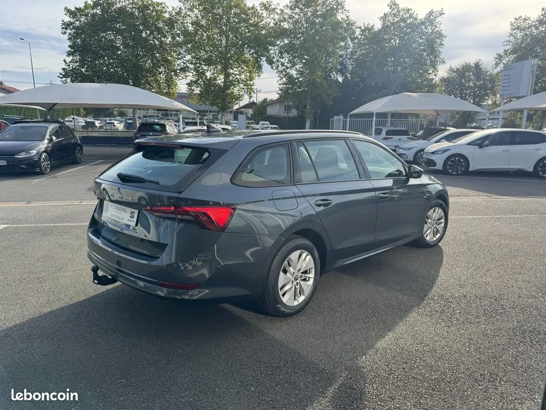 Skoda Octavia 2021 photo 5