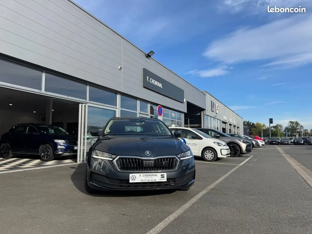 Skoda Octavia 2021 photo 2