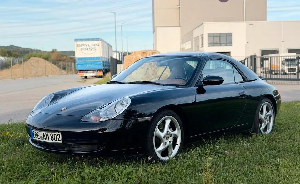 Porsche Carrera 4