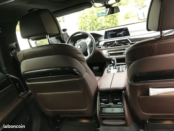 BMW 7 Series 2017 photo 3