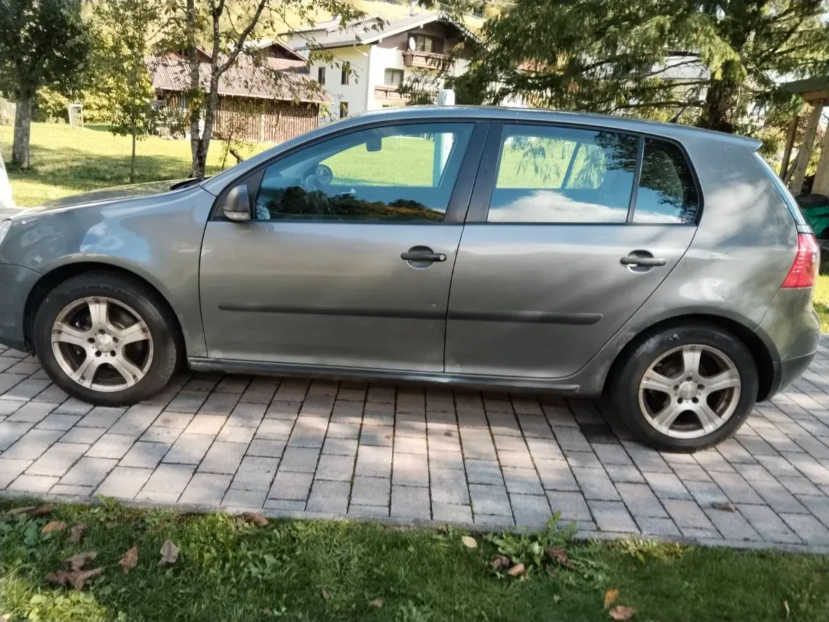 Volkswagen Golf 2007 photo 2