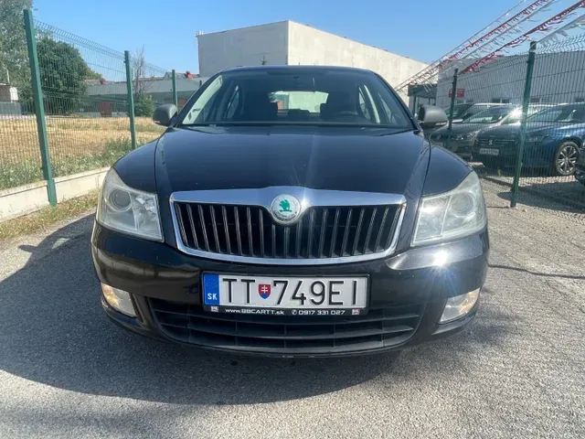 Skoda Octavia 2010 photo 2