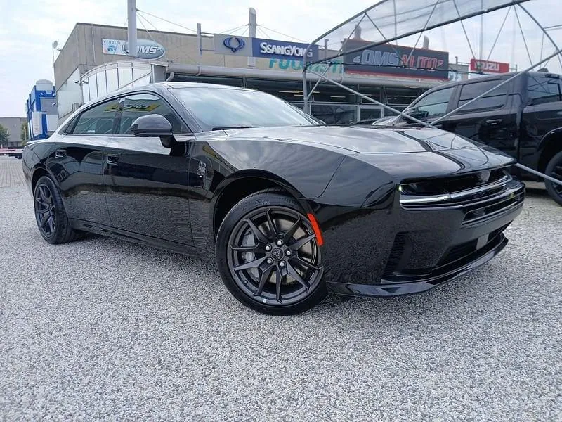 Dodge Charger 2026 photo 2