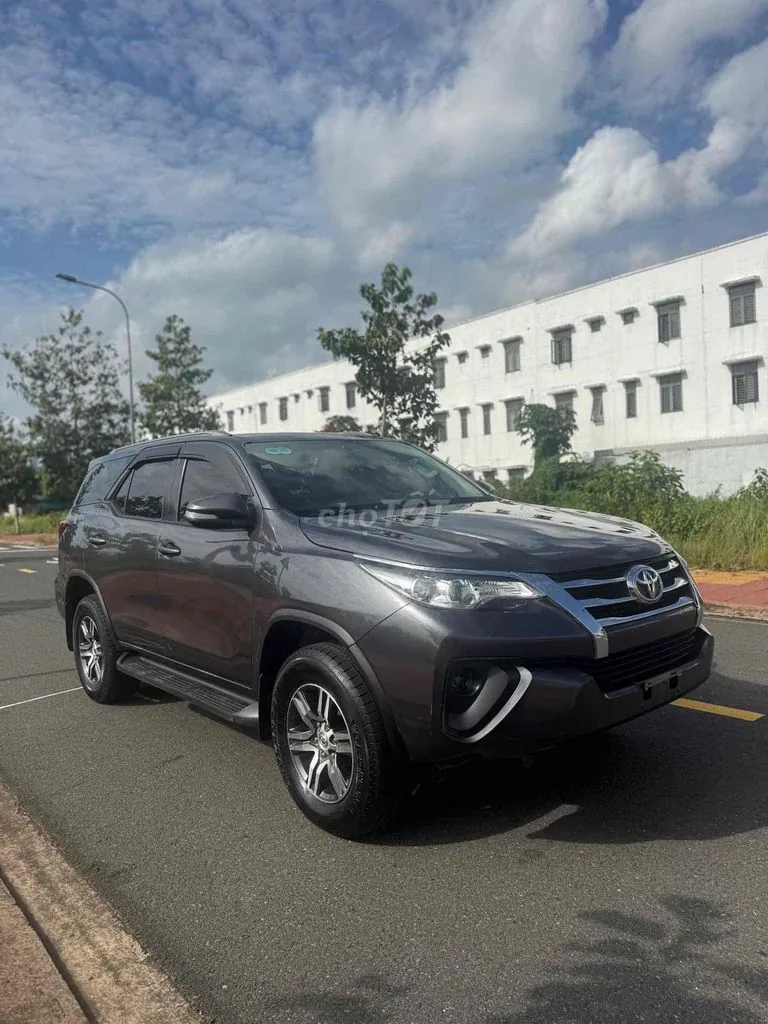 Toyota Fortuner 2017 photo 3