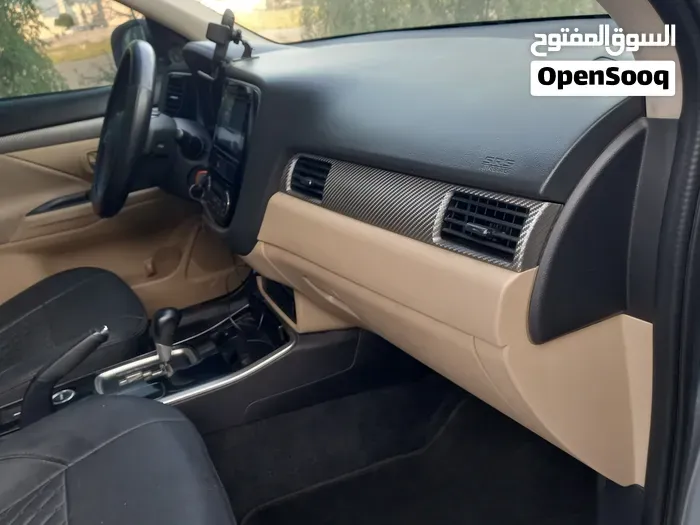 Mitsubishi Outlander 2017 photo 3
