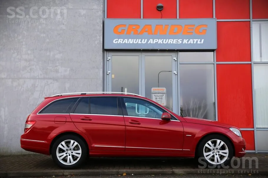 Mercedes-Benz C200