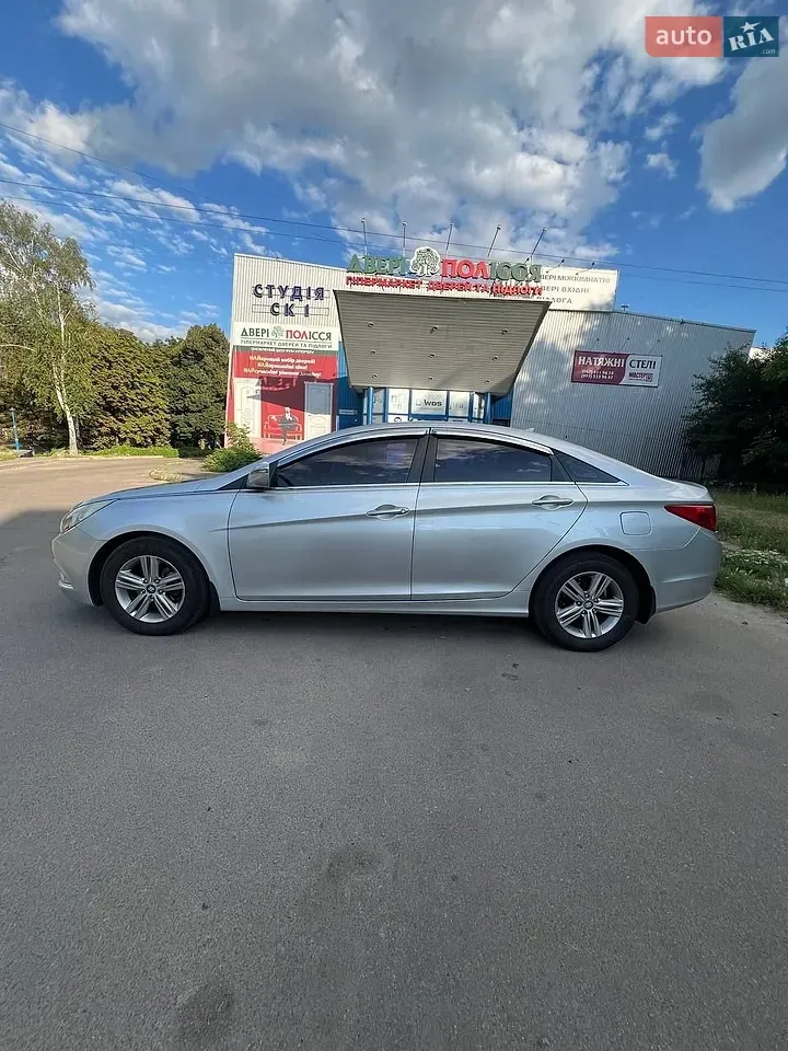 Hyundai Sonata 2013 photo 3
