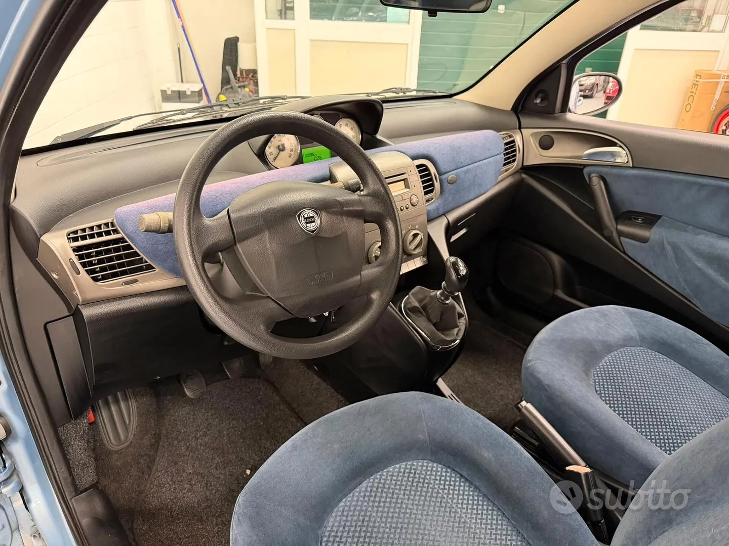 Lancia Ypsilon 2003 photo 4