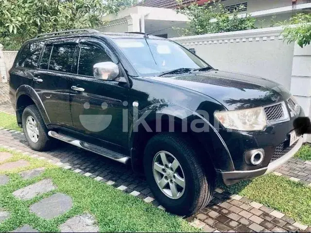 Mitsubishi Montero