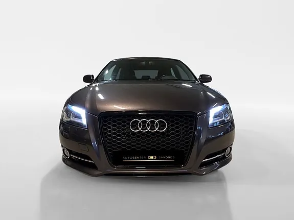 Audi A3 2010 photo 2