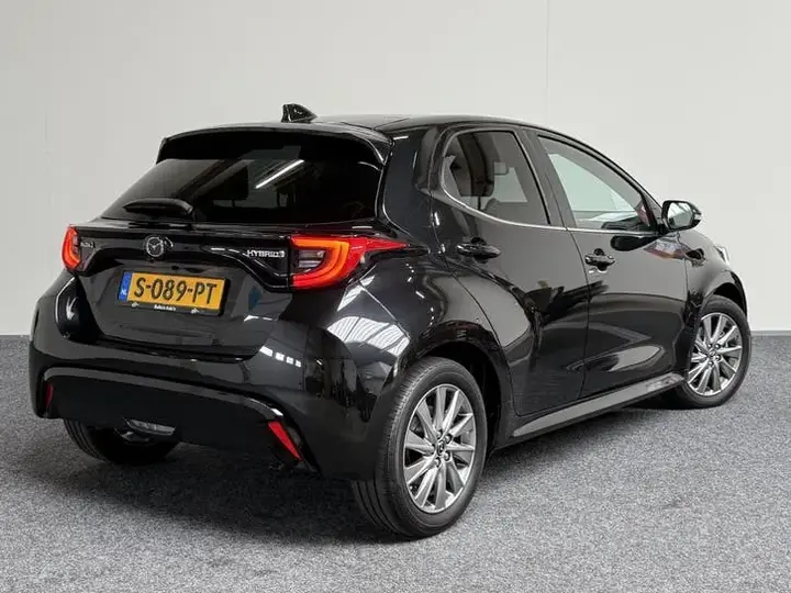Mazda 2 2023 photo 2