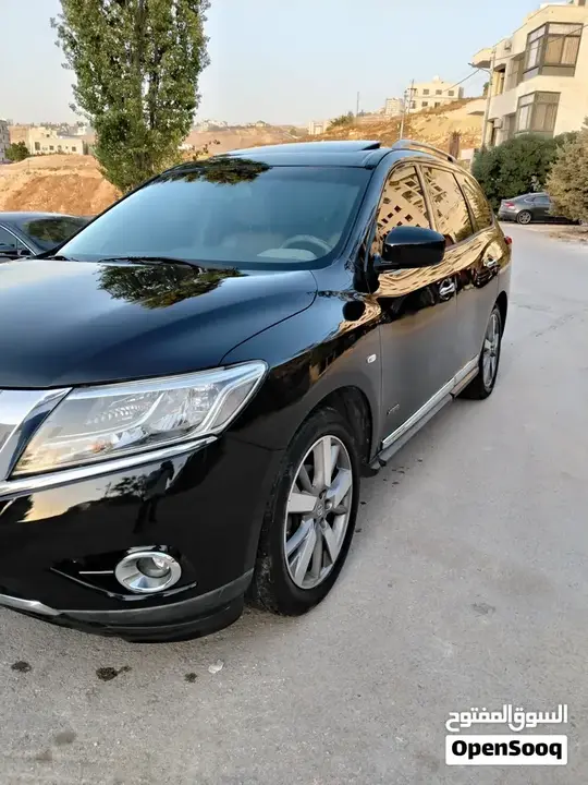 Nissan Pathfinder 2015 photo 3