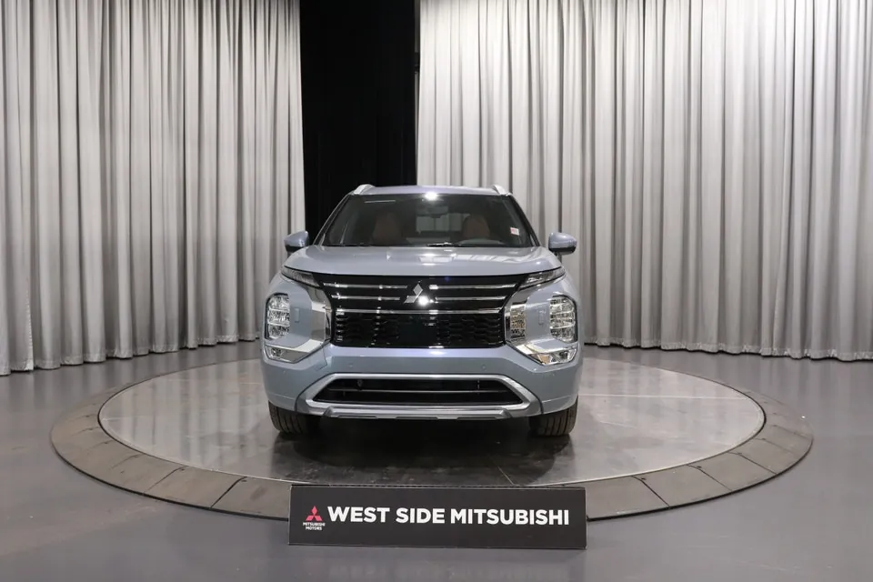 Mitsubishi Outlander 2026 photo 2