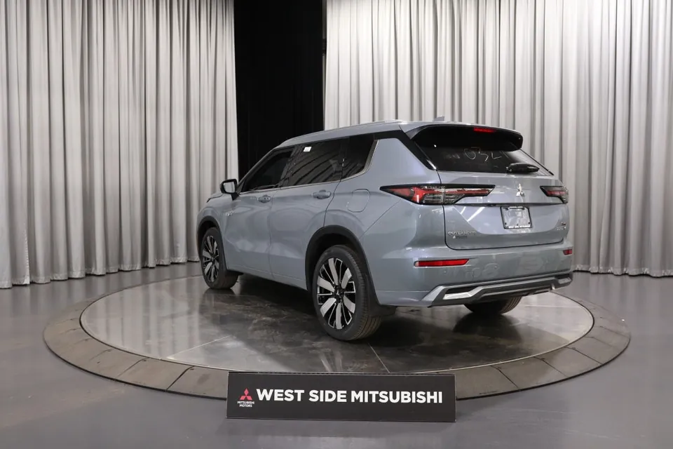 Mitsubishi Outlander 2026 photo 4