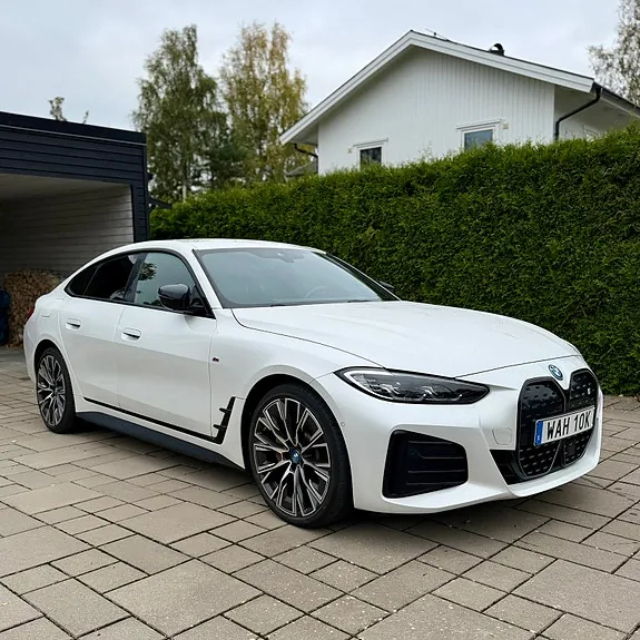 BMW I4 2023 photo 2