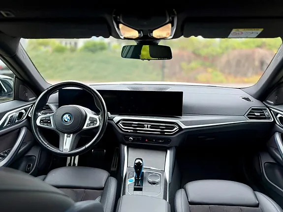 BMW I4 2023 photo 5