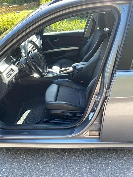 BMW 320D 2010 photo 5