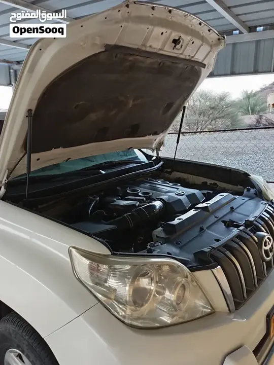 Toyota Prado 2012 photo 2